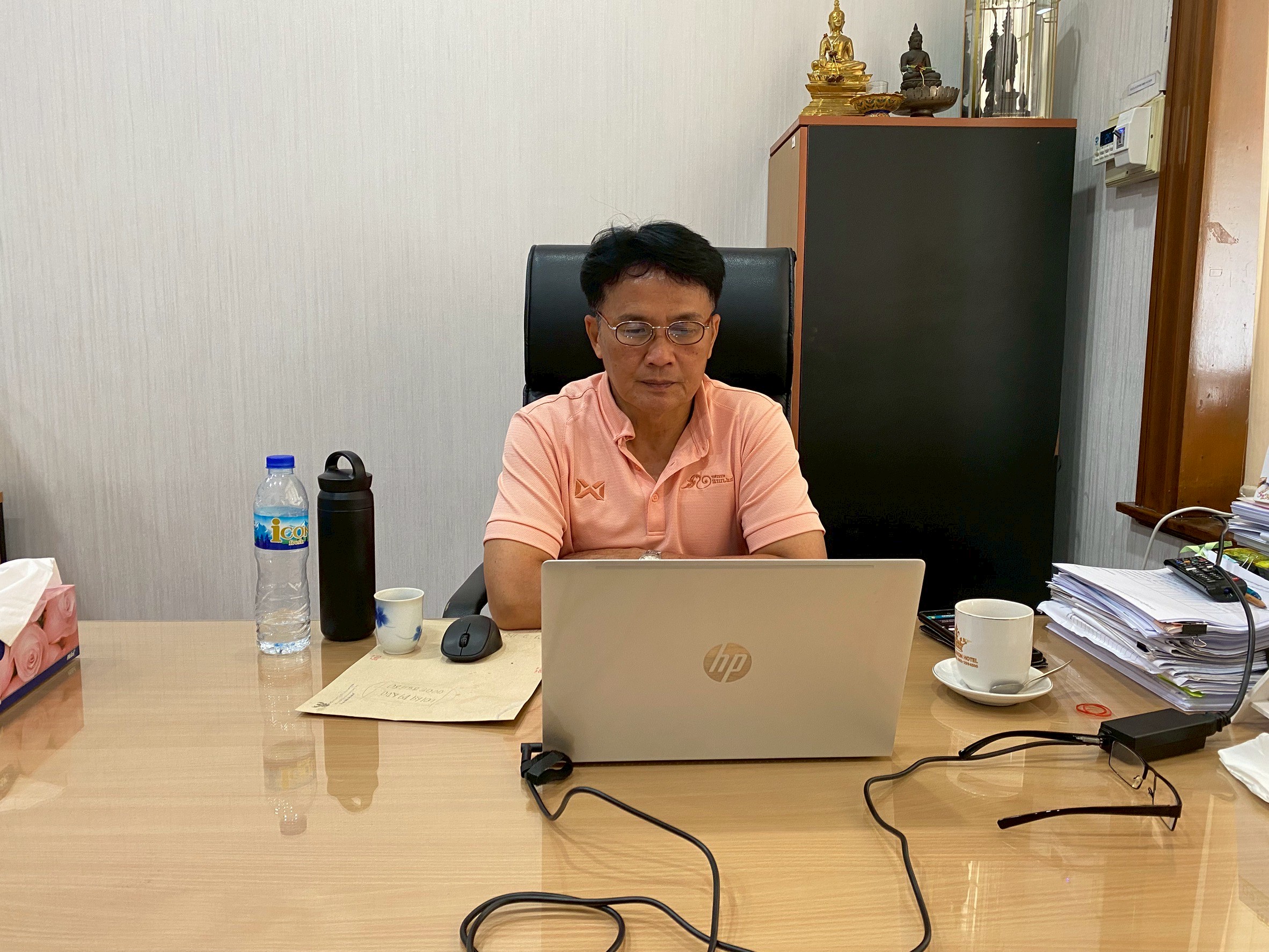 title - ผู้ตรวจราชการกรม ร่วมประชุมผู้ตรวจราชการกระทรวงเกษตรและสหกรณ์ เขตตรวจราชการที่ 9 และ 12 ผ่านระบบ Zoom Meeting Room